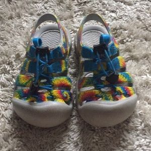 Tie dye keen sandals